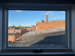 9 Market Street in Potsdam, NY - Foto de edificio - Building Photo