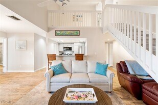 6226 Timberwood Cir in Ft. Myers, FL - Building Photo