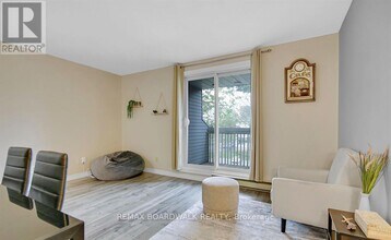 214 Viewmount Dr in Ottawa, ON - Building Photo - Building Photo