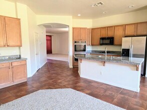 1021 W Horseshoe Ave in Gilbert, AZ - Building Photo - Building Photo