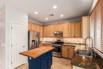 2626 W Florentine Rd in Phoenix, AZ - Building Photo - Building Photo