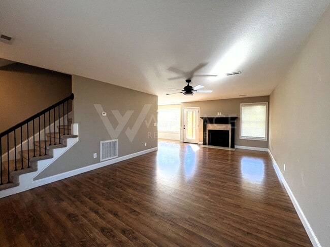 5540 Meadow Wells Dr in Knoxville, TN - Building Photo - Building Photo