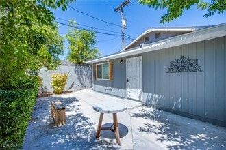 5009 Evergreen Ave in Las Vegas, NV - Building Photo - Building Photo