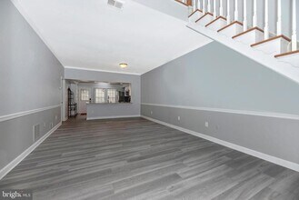 910 McLendon Dr in Frederick, MD - Building Photo - Building Photo