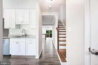 7530 Oldham Way in Alexandria, VA - Building Photo - Building Photo
