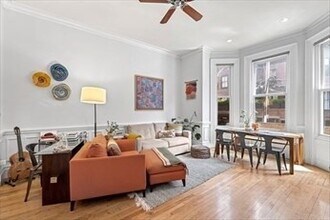 267 Beacon St in Boston, MA - Building Photo - Building Photo