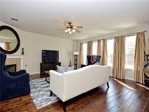 4410 Meadowside Ln in Round Rock, TX - Building Photo - Building Photo