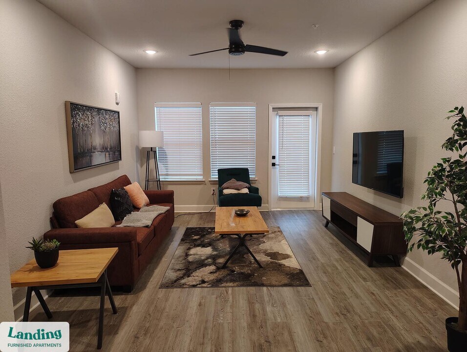 120 NW 148th Terrace in Newberry, FL - Building Photo