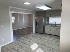 207 S North St in Johnson City, TN - Building Photo - Building Photo