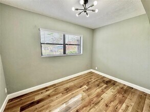 1783 Lauderdale Manor Dr in Fort Lauderdale, FL - Building Photo - Building Photo