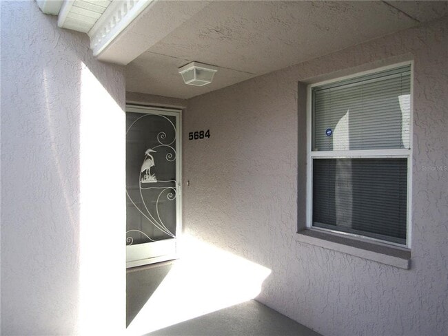 5684 Sheffield Greene Cir in Sarasota, FL - Building Photo - Building Photo