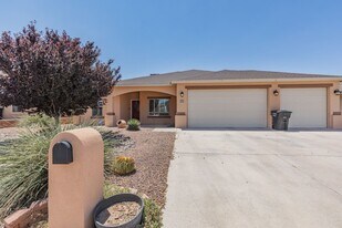 558 San Simon Dr in Alamogordo, NM - Building Photo