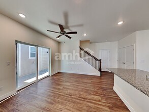 33047 Lookout Ln in Black Diamond, WA - Building Photo - Building Photo