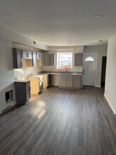 3713 Oakmont Ave in Baltimore, MD - Building Photo - Building Photo