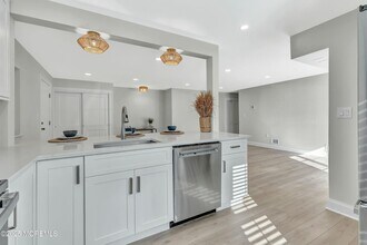 1838 NJ-35-Unit -B20 in Wall Township, NJ - Building Photo - Building Photo