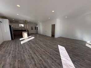 20611 Independence Way in Bend, OR - Building Photo - Building Photo