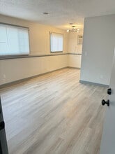 3553 Kimberly Downs Rd in Davenport, IA - Building Photo - Building Photo