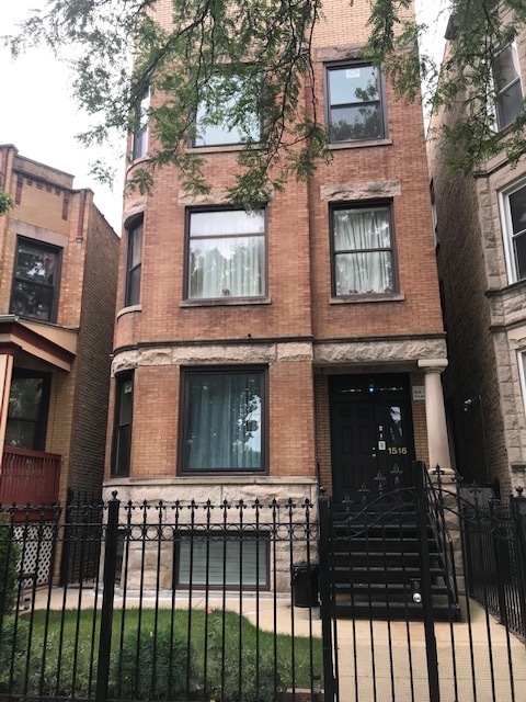1516 N Kedzie Ave in Chicago, IL - Building Photo