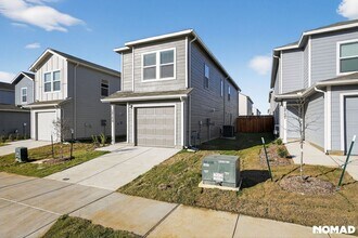 12153 Steeplechase Dr in Aubrey, TX - Building Photo - Building Photo