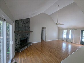 1995 Holly Cove Rd in Cumming, GA - Building Photo - Building Photo