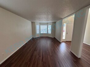 15108 SE Bradford Rd in Clackamas, OR - Building Photo - Building Photo