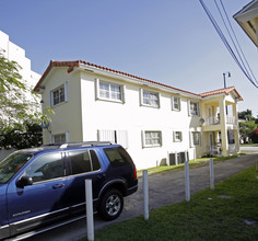 3220-3222 S Le Jeune Rd in Miami, FL - Foto de edificio - Building Photo