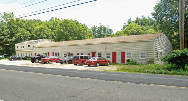 158 S Main St in Newton, NH - Building Photo - Building Photo