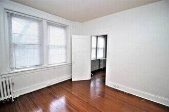 6 E Read St in Baltimore, MD - Building Photo - Building Photo