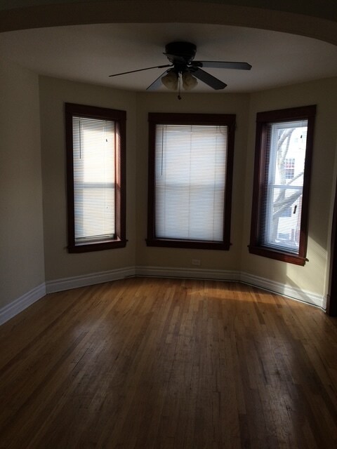 2311 N Avers Ave, Unit 2 in Chicago, IL - Building Photo