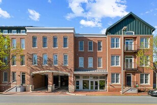 35 E All Saints St in Frederick, MD - Building Photo