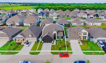 8327 Threadfin Wy in Fulshear, TX - Building Photo - Building Photo
