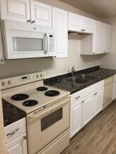 203 Montana Ave in Shelby, MT - Foto de edificio - Building Photo