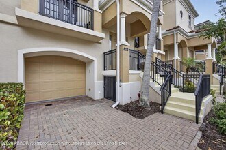 803 del Sol Cir in Tequesta, FL - Foto de edificio - Building Photo