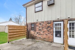 6538-6552-6552 Conway Dr in Enon, OH - Building Photo