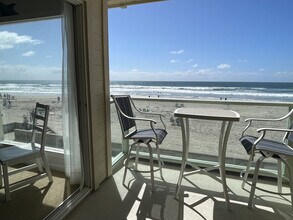 3755 Ocean Front Walk, Unit 12 in San Diego, CA - Building Photo - Building Photo