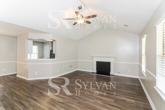 3002 Garland Dr SW in Marietta, GA - Building Photo - Building Photo