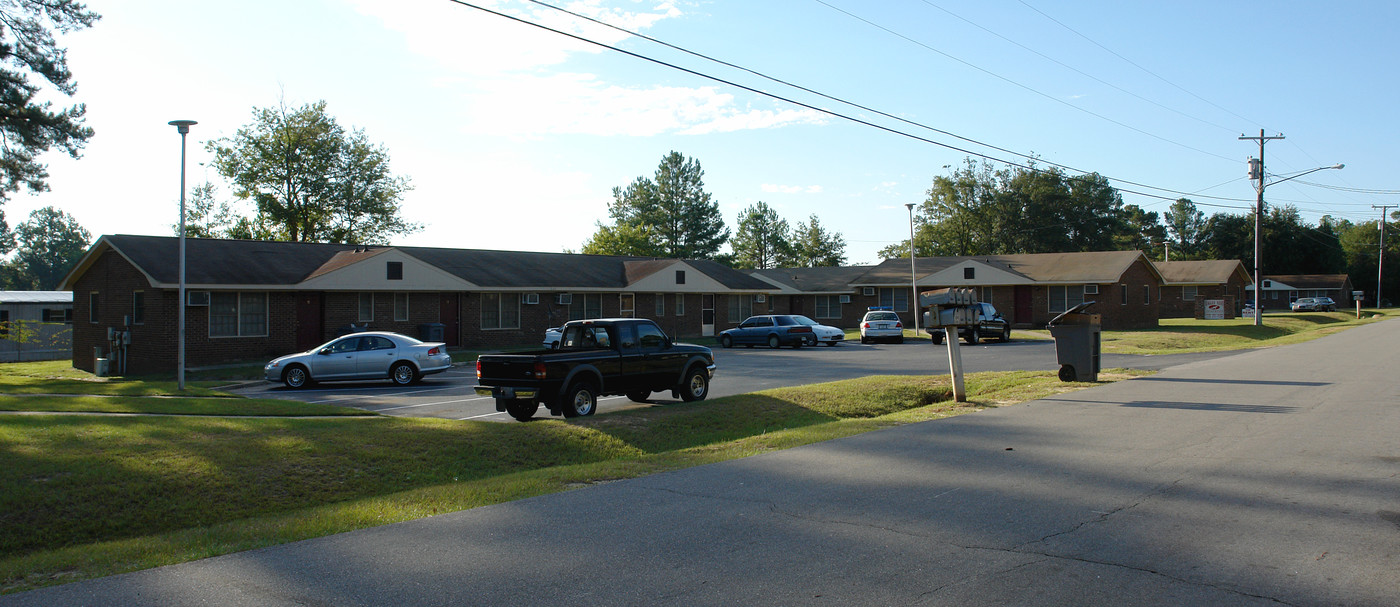 Summerlin East Apartment Homes in Fayetteville, NC - Foto de edificio