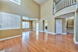 3520 Tuscany Village Dr in Las Vegas, NV - Building Photo - Building Photo