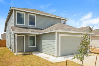 11816 California Rose in Converse, TX - Building Photo - Building Photo