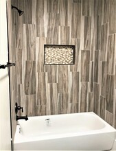 943 Cedar Ave in Long Beach, CA - Building Photo - Building Photo