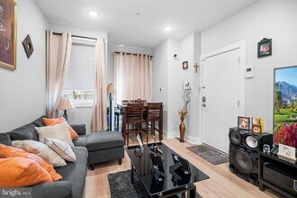 1924 N 6th St, Unit 1 in Philadelphia, PA - Building Photo - Building Photo