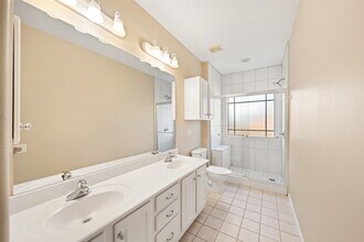 2406 Calumet St in Houston, TX - Building Photo - Building Photo