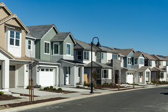 Horizon and Lakeside at One Lake in Vacaville, CA - Building Photo - Building Photo