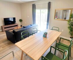 171 NW 158th St in Miami, FL - Building Photo