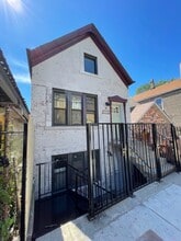 2008 S Leavitt St, Unit 1 in Chicago, IL - Building Photo - Building Photo