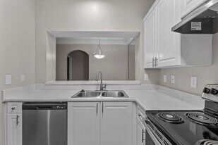 Creekside Corners in Lithonia, GA - Building Photo