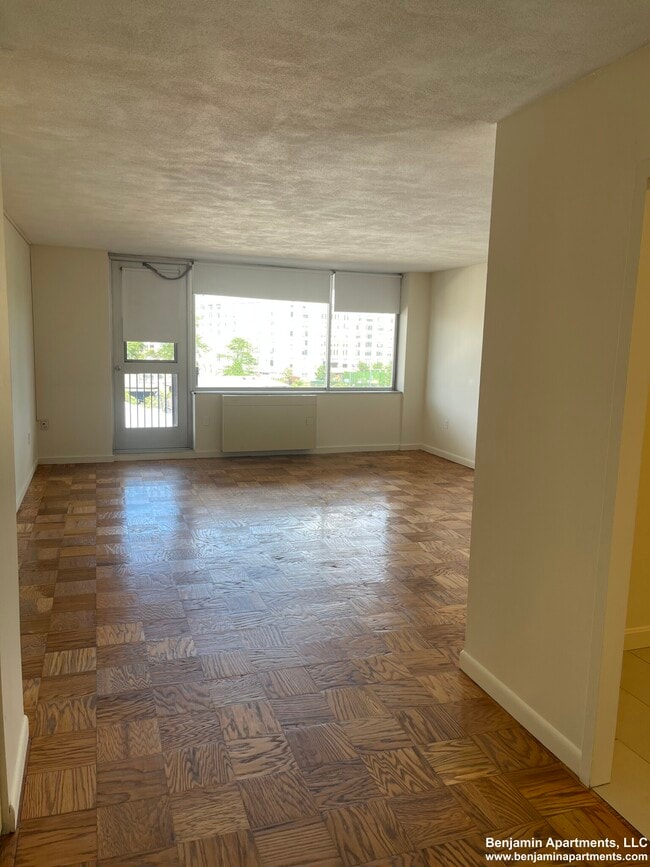 71 Monmouth St, Unit 1