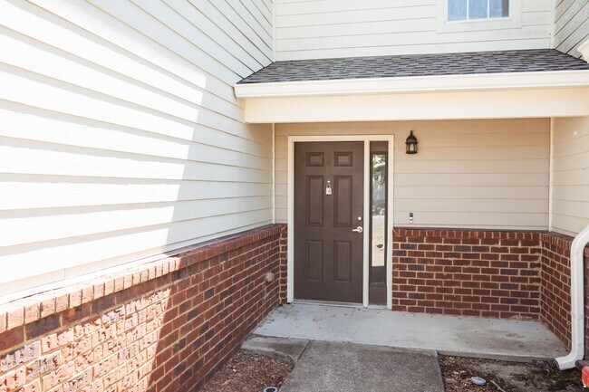 748 Majestic Dr in Crestview, FL - Building Photo - Building Photo