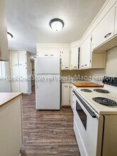 1700 SW Amhurst Rd in Topeka, KS - Building Photo - Building Photo