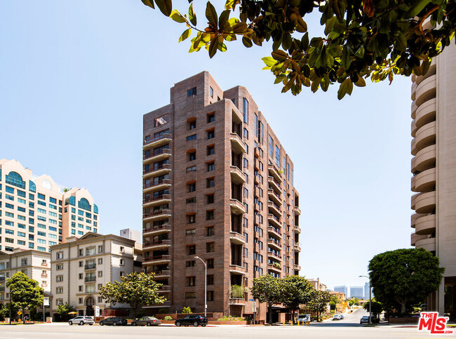 property at 10550 Wilshire Blvd